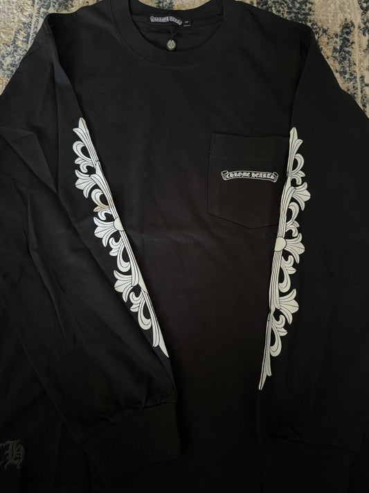 Black on white chrome long sleeve