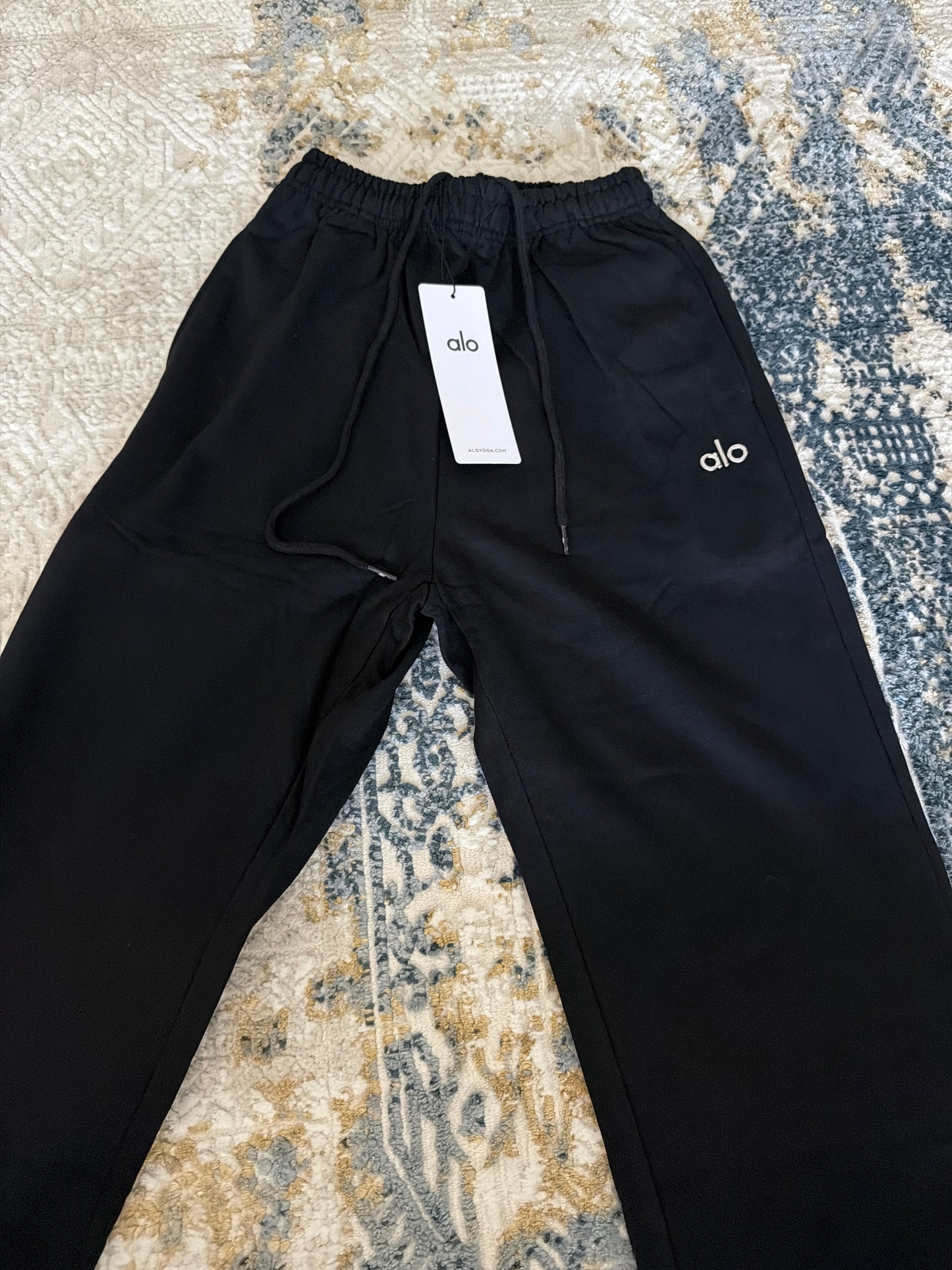 Black alo sweats