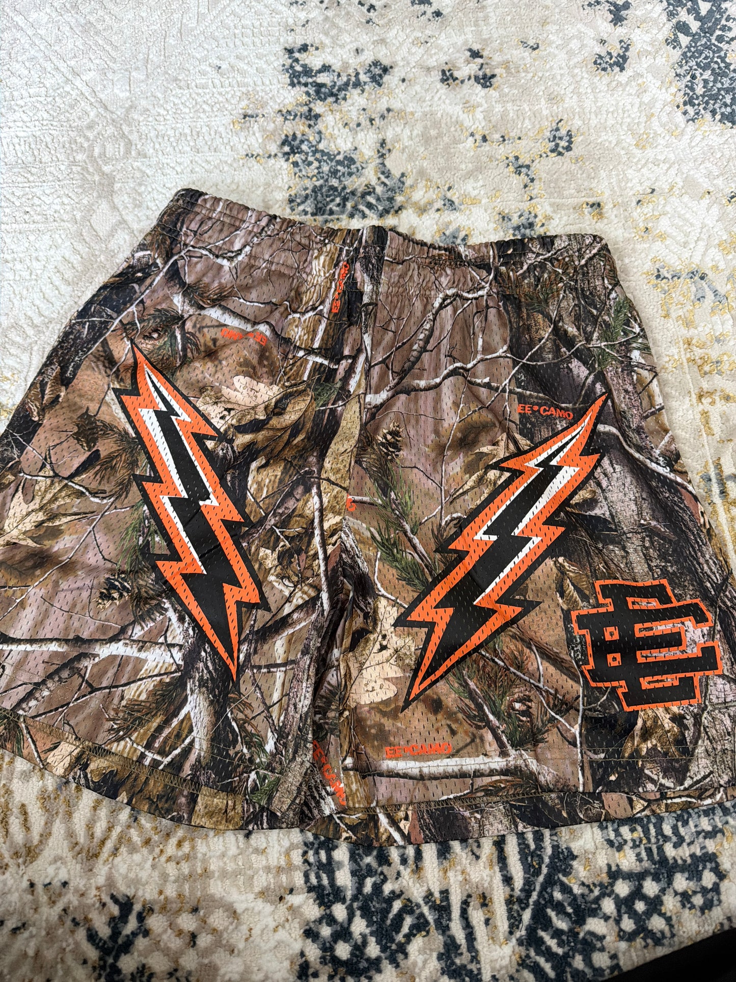 Camo ee