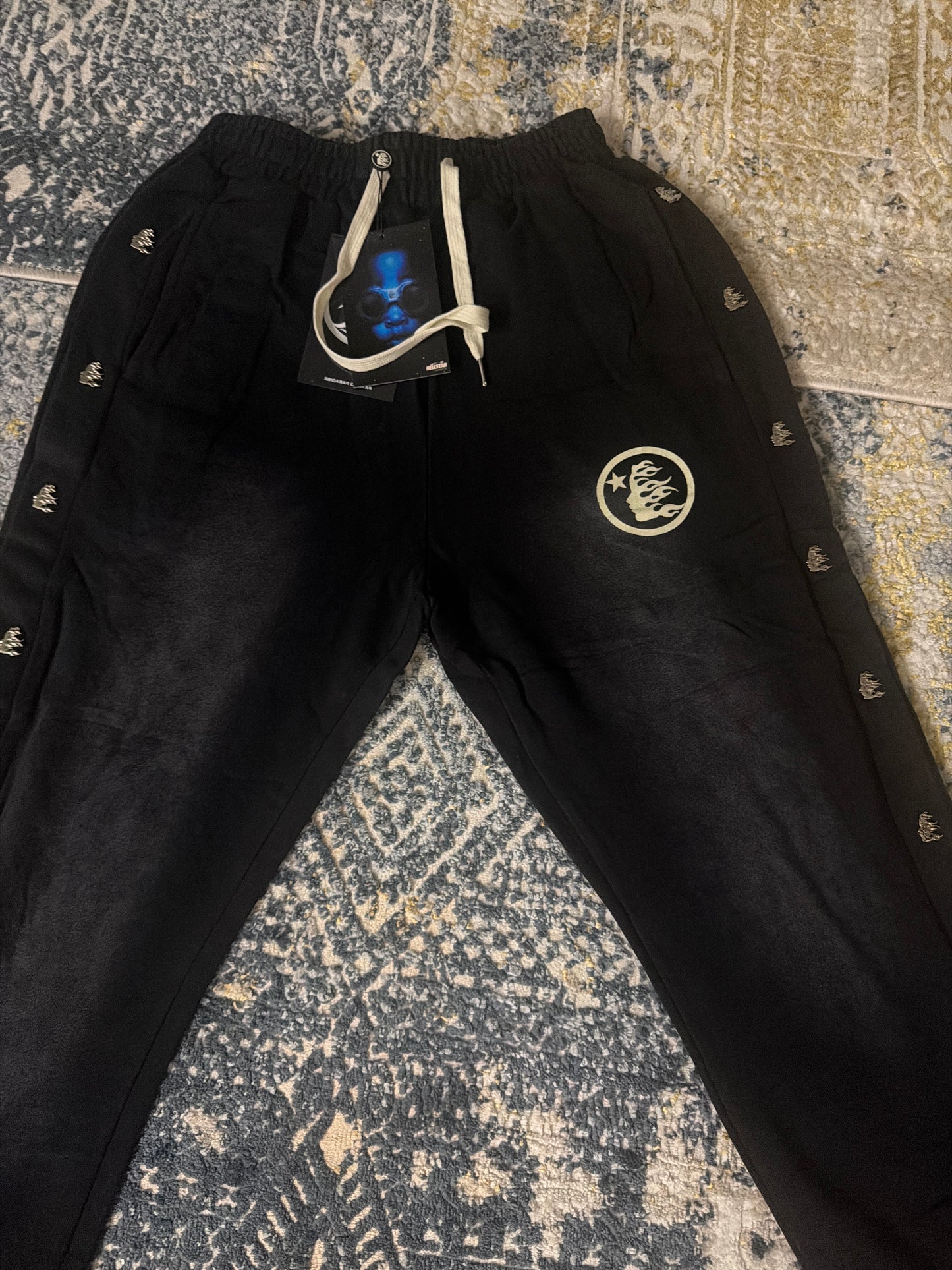 Black hellstar sweats